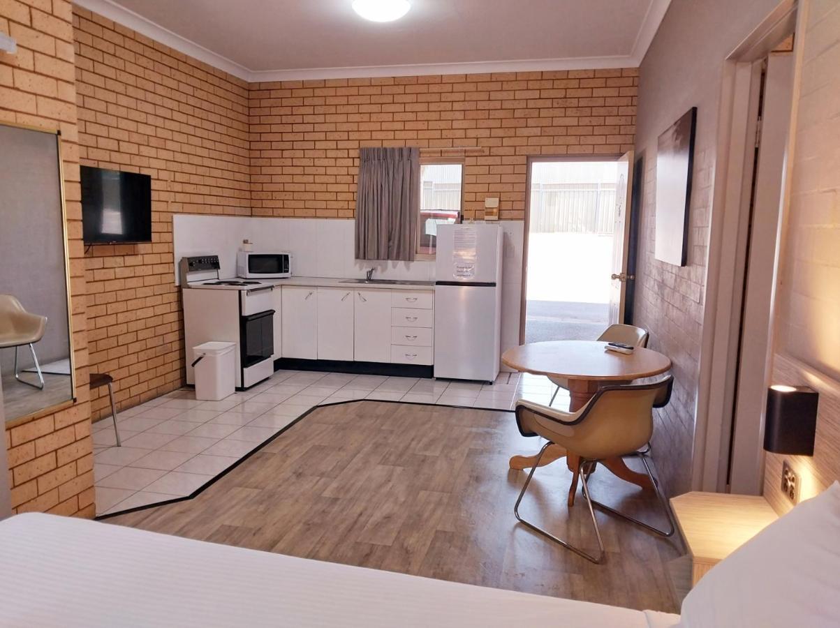 Tallarook Motor Inn Dubbo Zewnętrze zdjęcie
